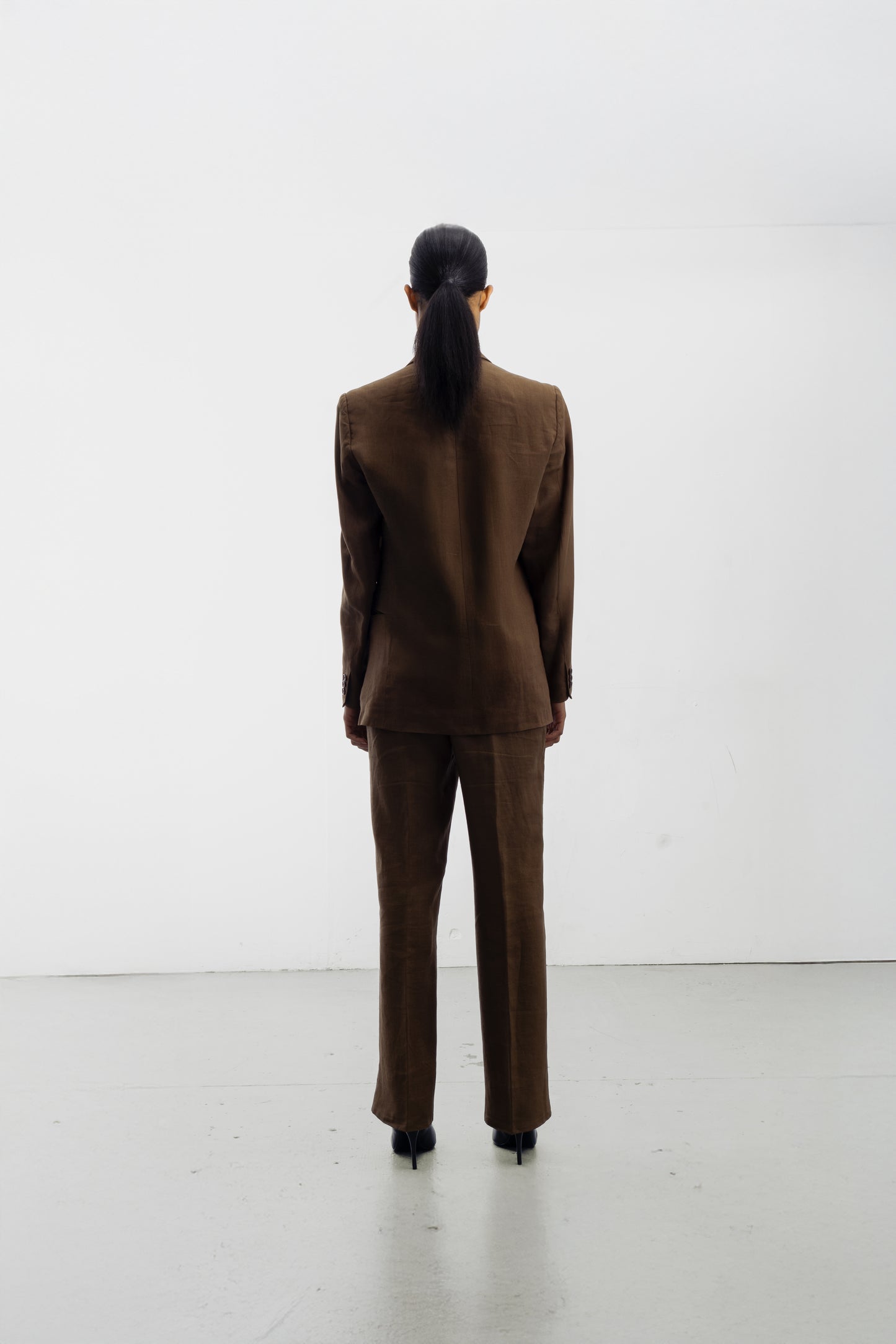 Costume marron en lin