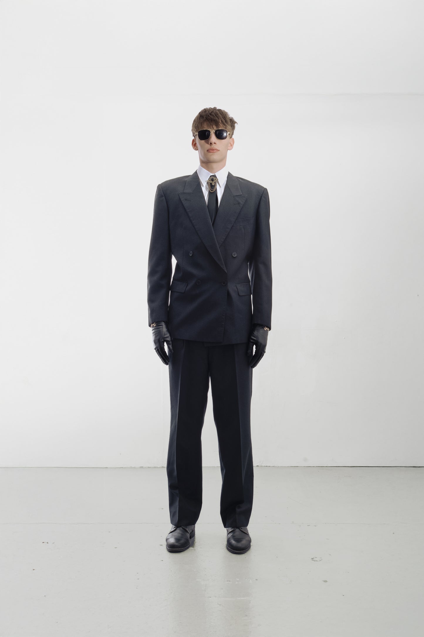 Costume croisé gris