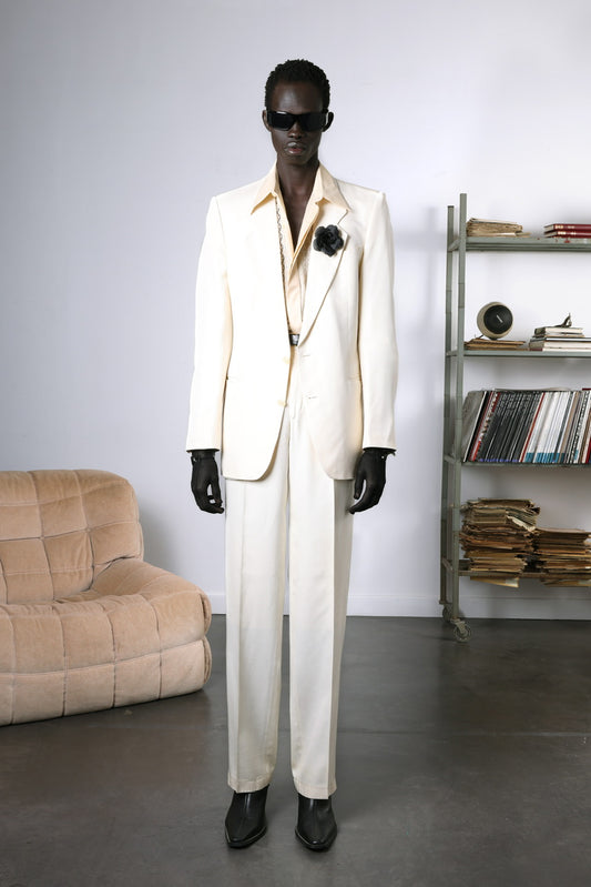 Costume droit élégant