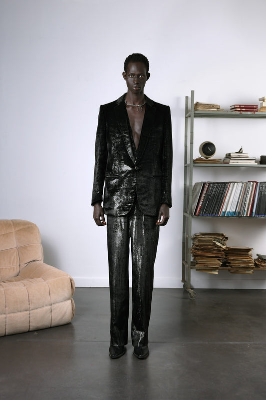 Costume droit brillant