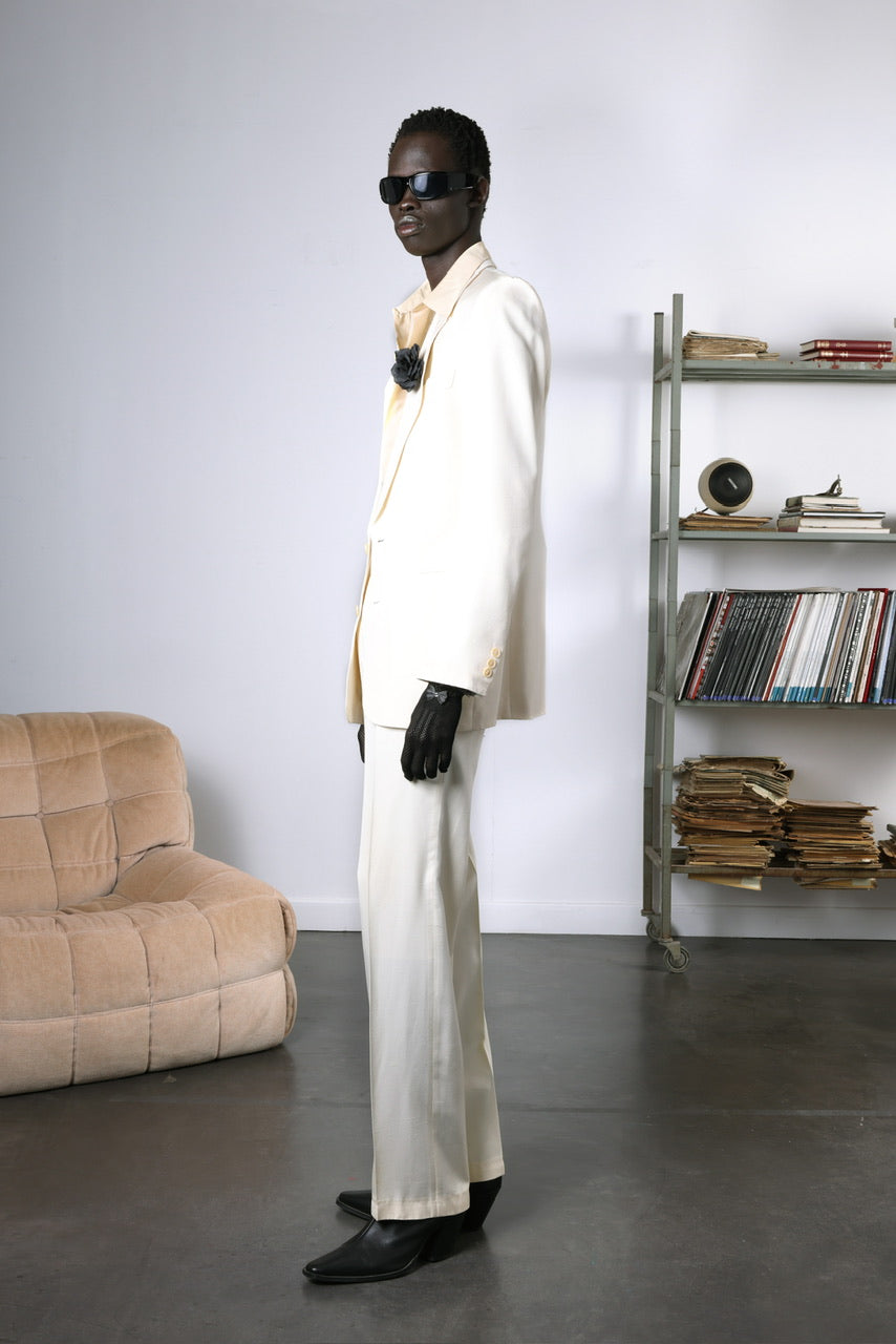 Costume droit élégant