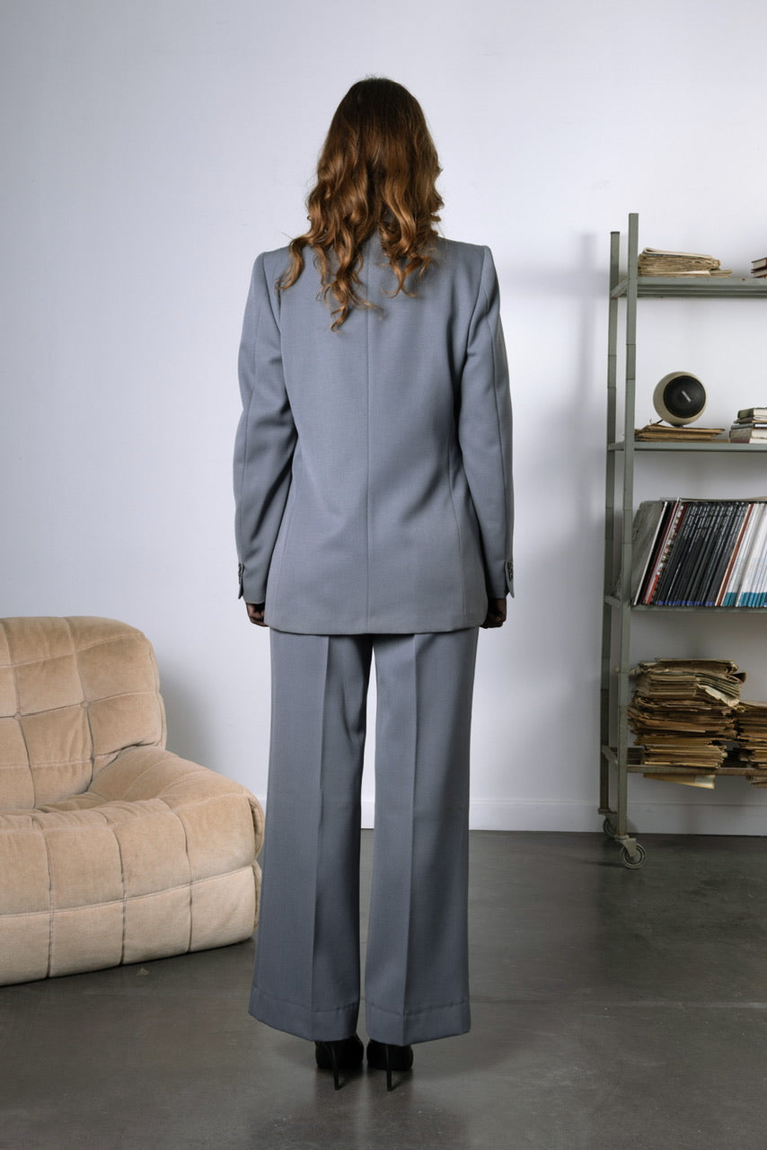 Tailleur deux pièces croisé avec pantalon évasé