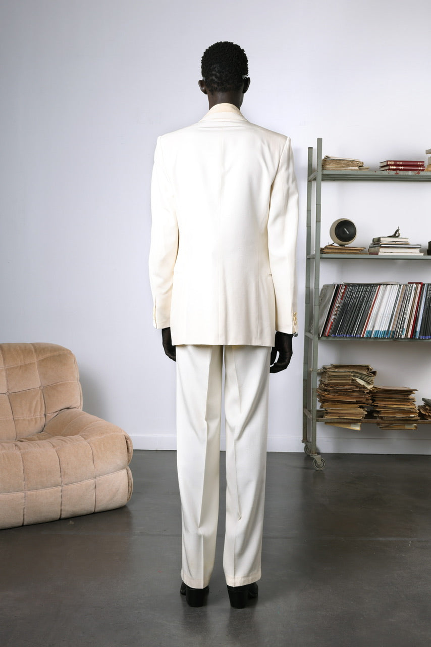 Costume droit élégant